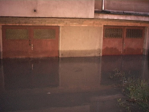 Foto garaje inundate Strada Dragos Voda Baia Mare (c) eMaramures.ro